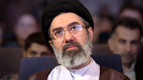 Liderul suprem al Iranului, Mojtaba Khamenei, a ordonat forțelor armate să răspundă imediat oricărei amenințări din partea inamicului, fără restricții geografice - Sputnik Moldova