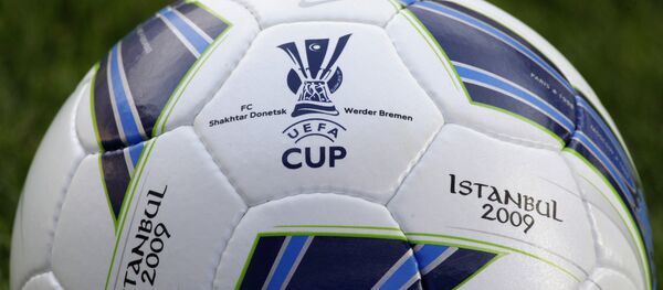 Футбольный мяч Кубка УЕФА-2008/09 - Sputnik Молдова