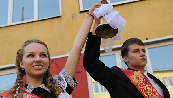 Последний звонок для выпускников российских школ - Sputnik Молдова