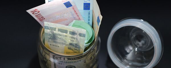 Денежные купюры - Sputnik Moldova