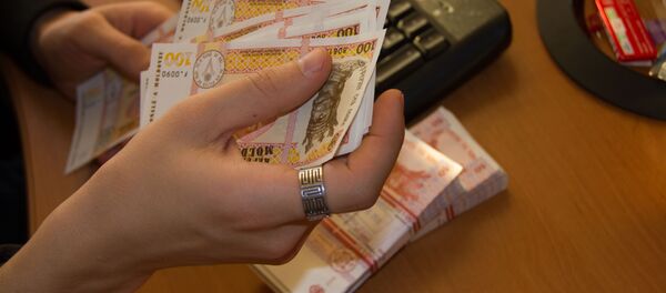 Bancnote cu nominalul de 50 și 100 lei moldovenești - Sputnik Moldova