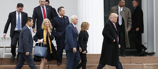 President-elect Donald Trump, foreground from right, Charlotte Pence, Vice President-elect Mike Pence, incoming White House Chief of Staff Reince Priebus and Kellyanne Conway leave services at Lamington Presbyterian Church in Bedminster, N.J., Sunday, Nov. 20, 2016. - Sputnik Moldova