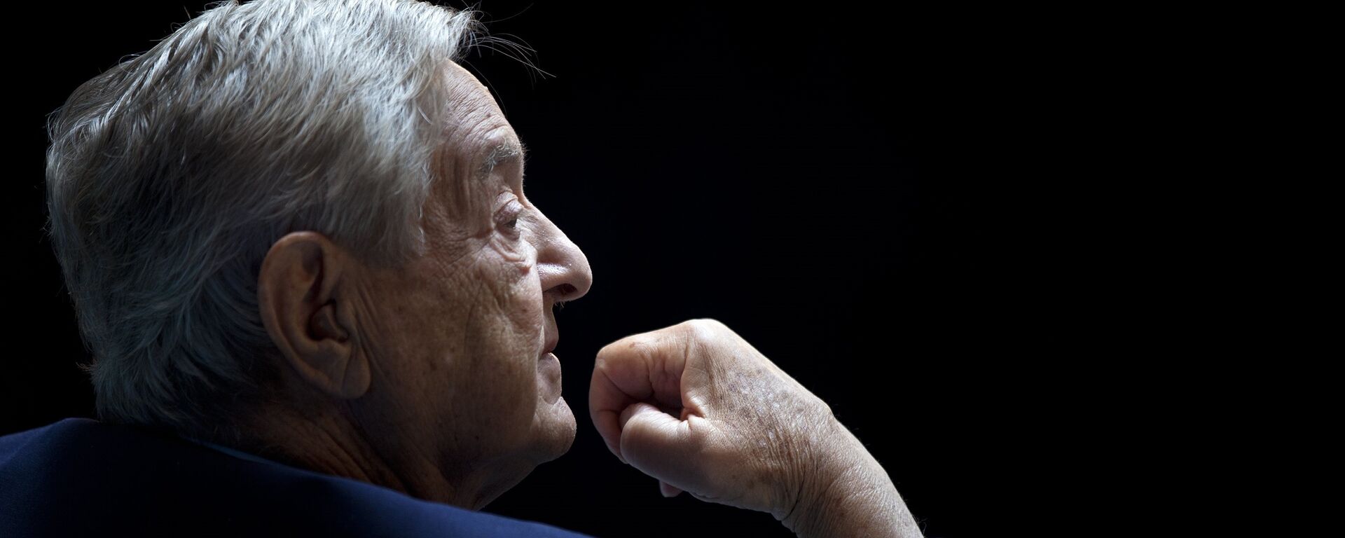 George Soros, Chairman of Soros Fund Management, listens during a seminar titled Charting A New Growth Path for the Euro Zone at the annual International Monetary Fund and World Bank meetings September 24, 2011 in Washington, DC. - Sputnik Moldova, 1920, 31.08.2023