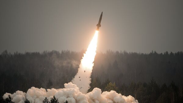 Показательный пуск ракеты из тактического комплекса Точка-У - Sputnik Молдова