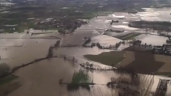 Последствия наводнения на северо-западе Италии. Съемка с вертолета - Sputnik Молдова