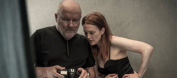 Julianne Moore - Sputnik Молдова