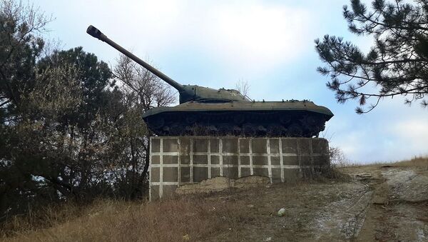 Танк ИС-3 в Корнештах - Sputnik Moldova
