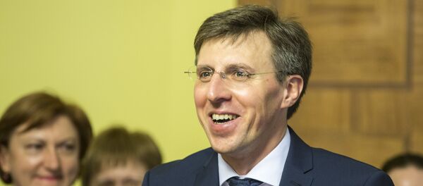 Примар Кишинева Дорин Киртоакэ в день свадьбы с Анишоарой Логин - Sputnik Moldova