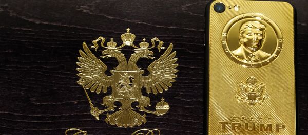 Выпущен смартфон c барельефом Д. Трампа в честь его победы на президентских выборах в США Выпущен смартфон c барельефом Д. Трампа в честь его победы на президентских выборах в США - Sputnik Молдова