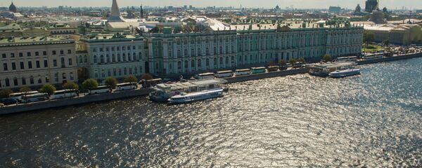 Vista al río Neva y el Museo - Sputnik Moldova