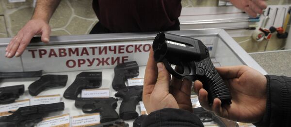 Работа магазина по продаже оружия Работа магазина по продаже оружия - Sputnik Moldova-România