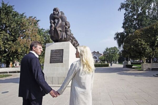 Anișoara Loghin și Dorin Chirtoacă - Sputnik Moldova-România