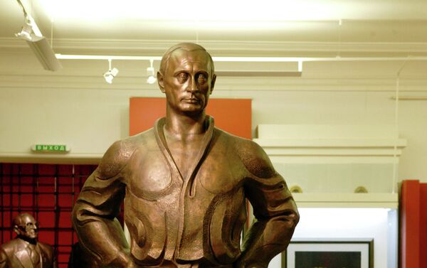 Скульптура Владимира Путина в галерее Зураба Церетели - Sputnik Молдова