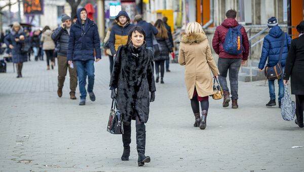 Люди в городе - Sputnik Moldova