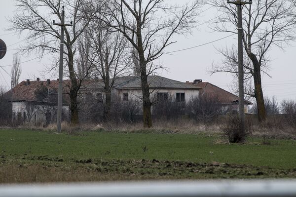 Заброшенная ферма, 50 км от Бухареста. Заброшенная ферма, 50 км от Бухареста. - Sputnik Молдова