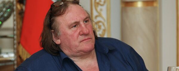 Французский актер Жерар Депардье прибыл в Грозный - Sputnik Молдова