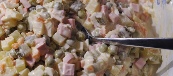 Салат Оливье - Sputnik Молдова