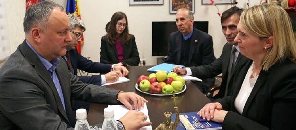 Встреча избранного президента Молдовы Игоря Додона с заместителем помощника госсекретаря США Бриджит Бринк и американским послом Джеймсом Петтитом - Sputnik Moldova