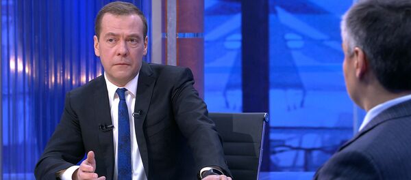 LIVE: Прямая трансляция интервью Дмитрия Медведева российским телеканалам - Sputnik Молдова