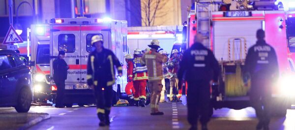Lkw rast in Berliner Weihnachtsmarkt - Sputnik Moldova