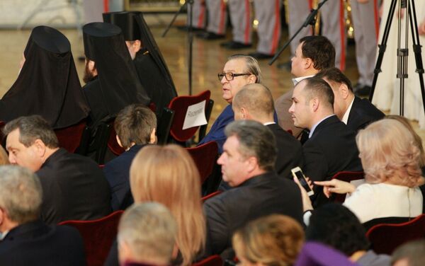 На церемонию присяги Игоря Додона пришел Геннадий Хазанов - Sputnik Молдова