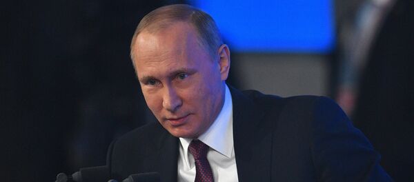 Russian President Vladimir Putin attends his annual end-of-year news conference in Moscow, Russia Russian President Vladimir Putin attends his annual end-of-year news conference in Moscow, Russia - Sputnik Moldova-România