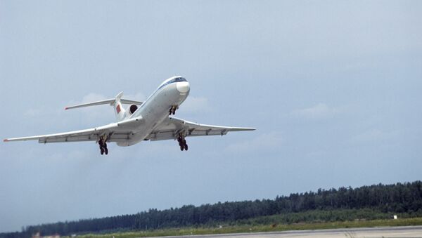 Самолет Ту-154 в воздухе - Sputnik Moldova-România