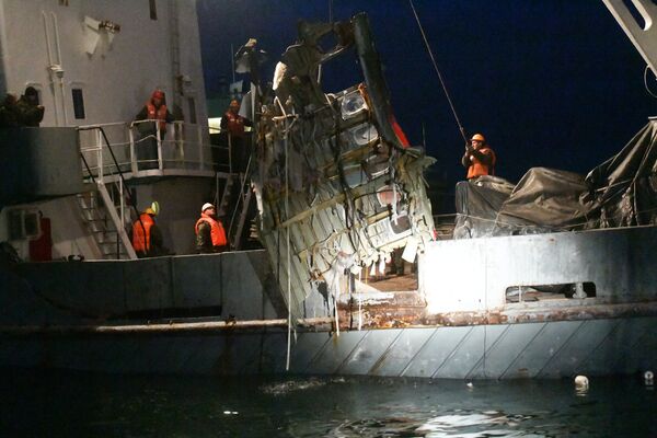 Поисковые работы в акватории Черного моря в районе крушения самолета ТУ-154 Поисковые работы в акватории Черного моря в районе крушения самолета ТУ-154 - Sputnik Молдова