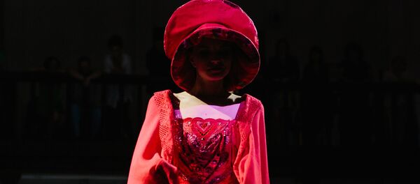 Фестиваль летней моды Плёс на Волге. Льняная палитра Фестиваль летней моды Плёс на Волге. Льняная палитра - Sputnik Молдова