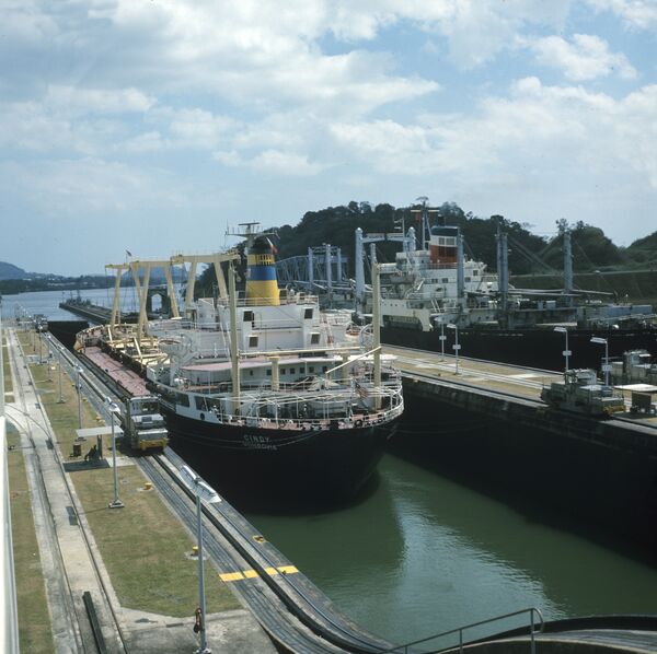 Какой завтра праздник: 4 мая - Sputnik Молдова