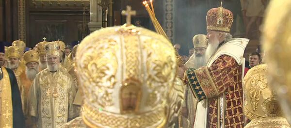 Патриарх Кирилл совершил литургию в День крещения Руси. Кадры богослужения Патриарх Кирилл совершил литургию в День крещения Руси. Кадры богослужения - Sputnik Молдова