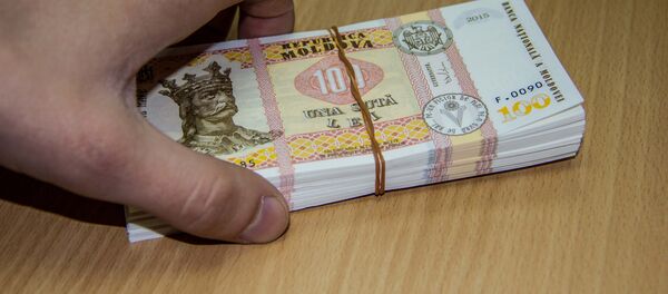 Bancnote cu nominalul de 100 lei moldovenești Bancnote cu nominalul de 100 lei moldovenești - Sputnik Moldova
