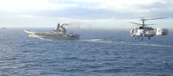 Боевое дежурство крейсера Адмирал Кузнецов в Сирии. Видео Минобороны РФ Боевое дежурство крейсера Адмирал Кузнецов в Сирии. Видео Минобороны РФ - Sputnik Moldova