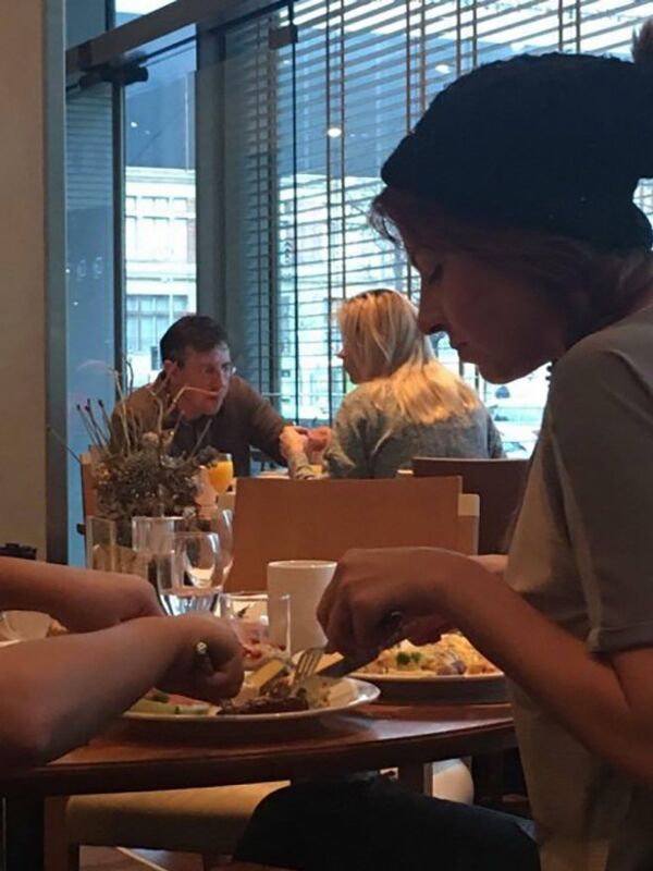 Киртоакэ застали с блондинкой в одном из отелей Вены - Sputnik Молдова