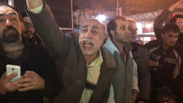 Тысячи иранцев вышли на улицы Тегерана после известия о смерти экс-президента - Sputnik Молдова
