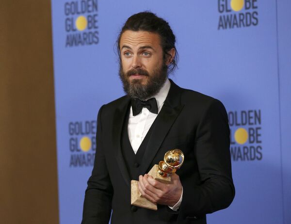 Награду за лучшее мужское исполнение получил Кейси Аффлек - Sputnik Молдова