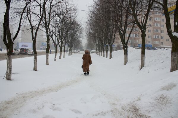 Мало людей выходит в эти дни на улицы. - Sputnik Молдова