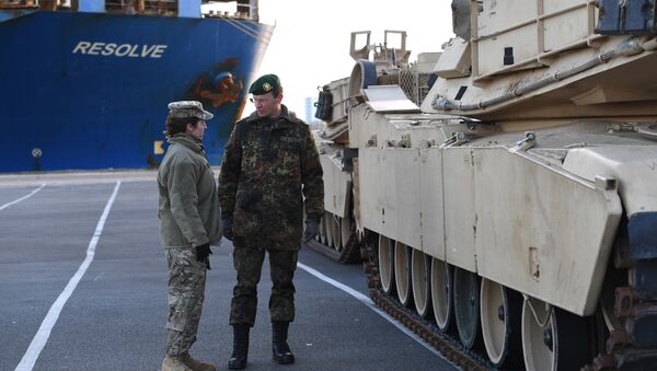 Insgesamt schicken die USA 4000 Soldaten an die die östlichen Grenzen der Nato - Sputnik Молдова