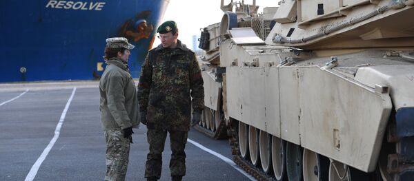 Insgesamt schicken die USA 4000 Soldaten an die die östlichen Grenzen der Nato Insgesamt schicken die USA 4000 Soldaten an die die östlichen Grenzen der Nato - Sputnik Moldova-România