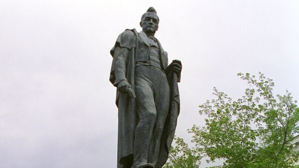 Памятник А.С. Грибоедову - Sputnik Молдова