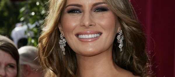 Меланья Трамп на премии 57th Annual Primetime Emmy Awards в Лос-Анджелесе - Sputnik Молдова