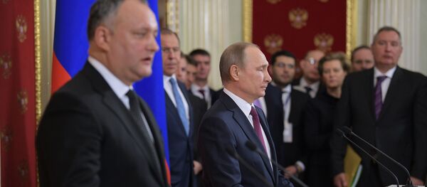 Встреча президента РФ В. Путина с президентом Молдовы И. Додоном - Sputnik Молдова
