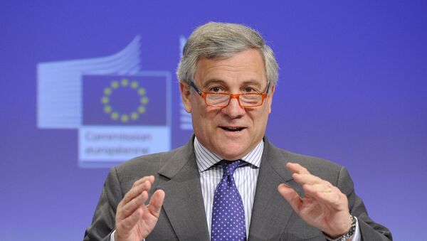 European Commission Vice President Antonio Tajani gives a press conference after the meeting Towards a more competitive and efficient European defence and security sector at the EU Headquarters in Brussels on July 24, 2013 - Sputnik Moldova-România