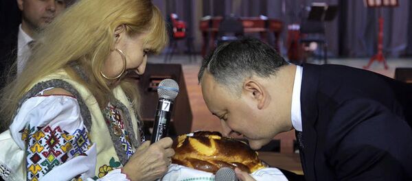 Встреча Президента Молдовы с нашими соотечественниками которые работают в Москве - Sputnik Moldova