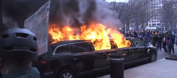 Протесты против Трампа в Вашингтоне - Sputnik Молдова