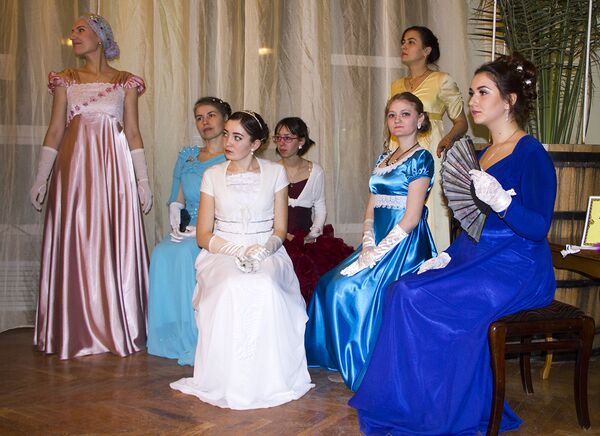 Бал исторических танцев в Приднестровье - Sputnik Молдова