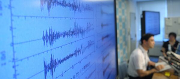 Japan's meteorological agency officer Gen Aoki speaks during a press conference at the agency's headquarters in Tokyo on September 9, 2016, following news of a possible fifth nuclear test by North Korea. - Sputnik Moldova-România