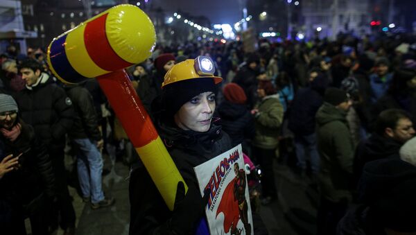 Proteste la București  - Sputnik Молдова