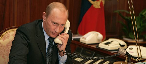Vladimir Putin poartă o discuție telefonică - Sputnik Moldova-România