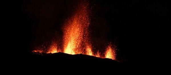 Извержение вулкана на острове Реюньон - Sputnik Молдова